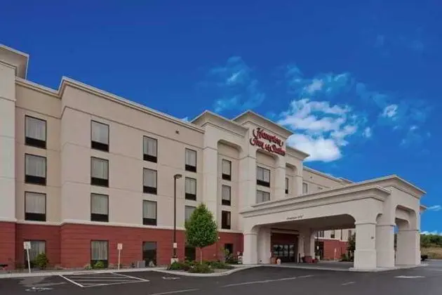 Hampton Inn & Suites by Hilton Syracuse Dewitt