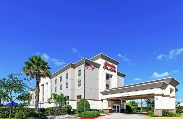 Hampton Inn & Suites Houston-Bush Inter Airport