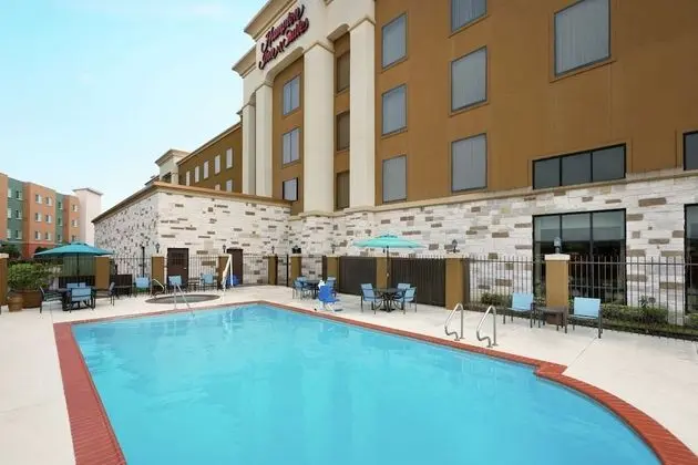 Hampton Inn & Suites Houston/Pasadena - Havuz