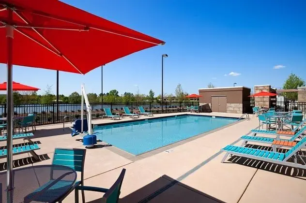 Hampton Inn & Suites Huntsville/Research - Havuz