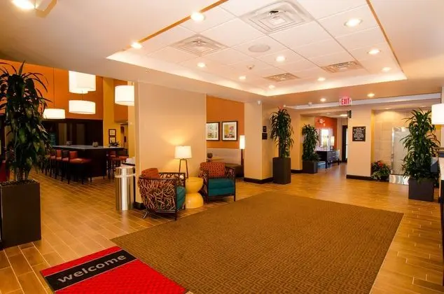 Hampton Inn & Suites Huntsville, TX - Lobi