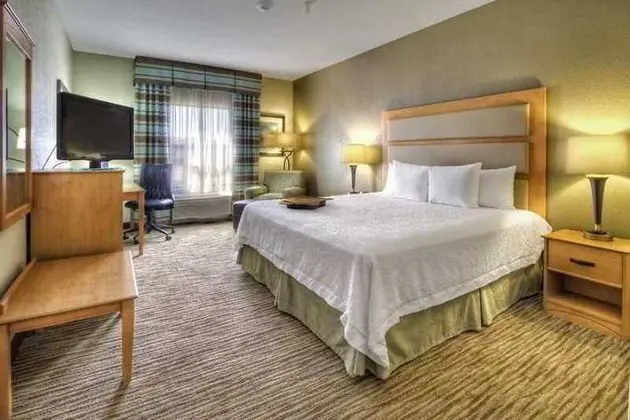 Hampton Inn & Suites Kalamazoo-Oshtemo