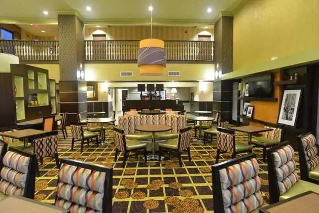 Hampton Inn & Suites Lake City, FL