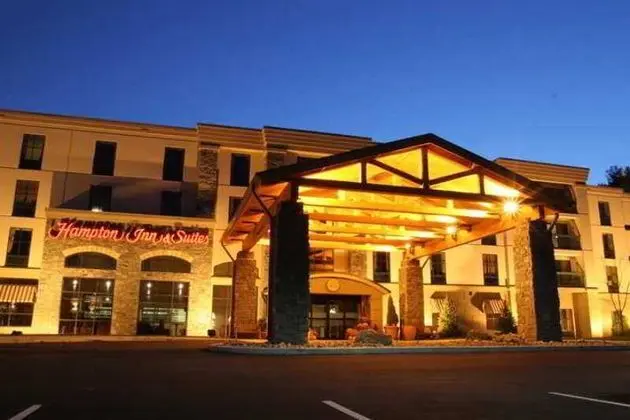 Hampton Inn & Suites Lake George