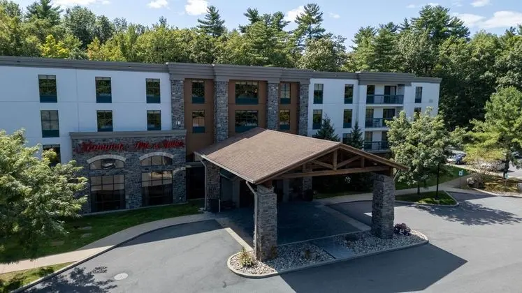 Hampton Inn & Suites Lake George - Dış Mekan