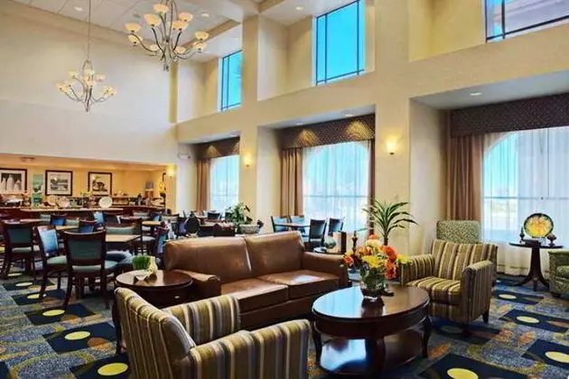 Hampton Inn & Suites Lancaster - Genel
