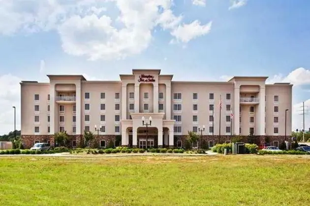 Hampton Inn & Suites Lanett-I-85