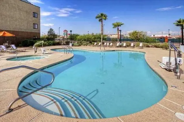 Hampton Inn & Suites Las Vegas Henderson