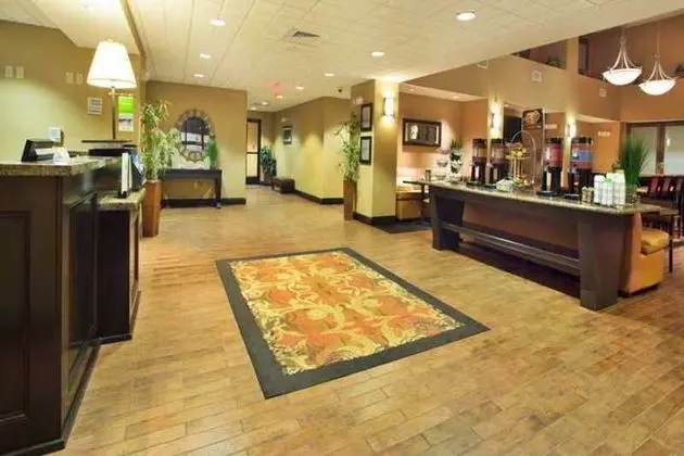 Hampton Inn & Suites Laurel