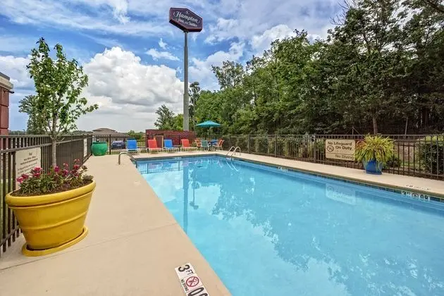 Hampton Inn & Suites Lebanon - Havuz