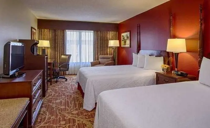 Hampton Inn & Suites Legacy Park-Frisco - Genel