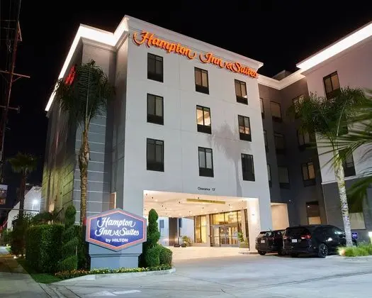 Hampton Inn & Suites Los Angeles Sherman Oaks - Dış Mekan