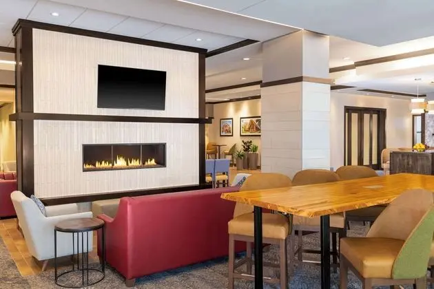 Hampton Inn & Suites Madison / Downtown - Lobi