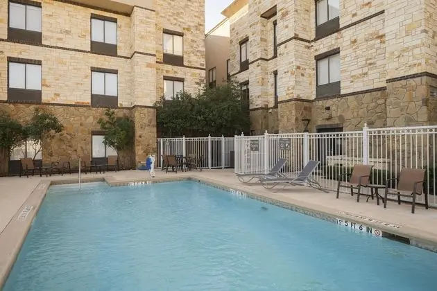Hampton Inn & Suites Mansfield, TX - Havuz