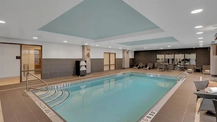 Hampton Inn and Suites Markham - Havuz
