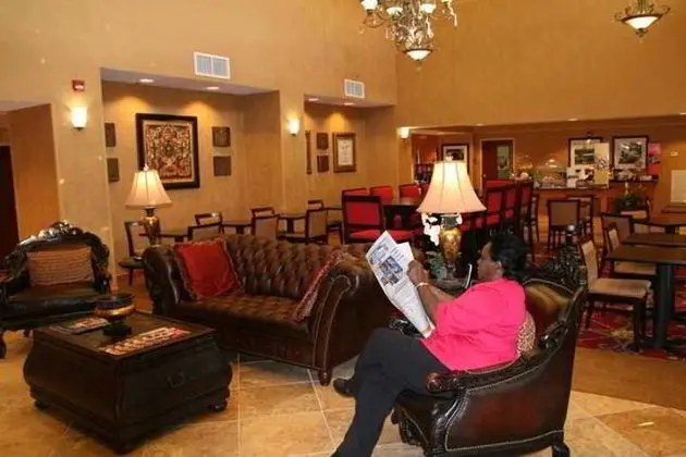 Hampton Inn & Suites McComb