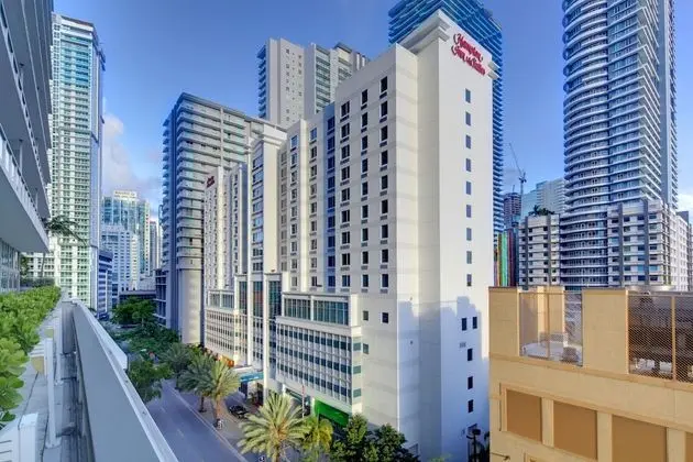 Hampton Inn & Suites Miami/Brickell-Downtown - Dış Mekan