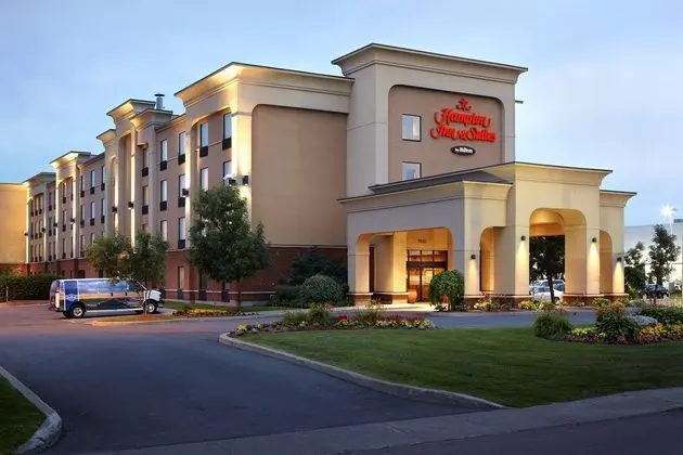 Hampton Inn & Suites Montreal