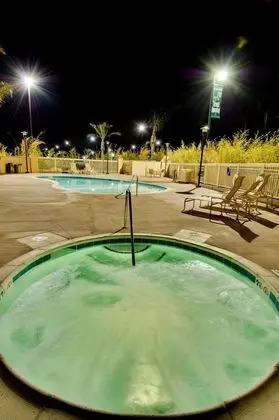 Hampton Inn and Suites Moreno Valley - Havuz