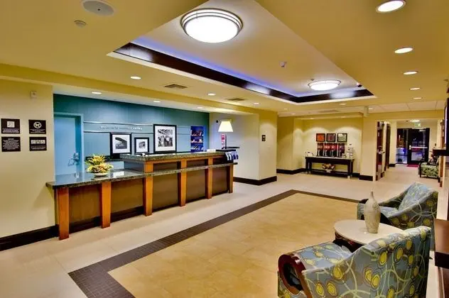 Hampton Inn and Suites Moreno Valley - Lobi