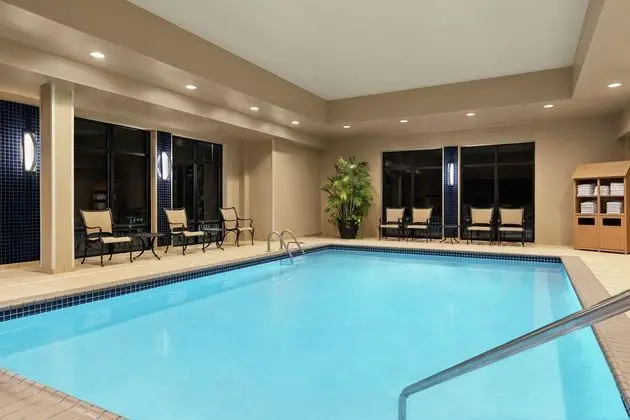 Hampton Inn & Suites Mt. Joy (Lancaster Area), PA - Havuz