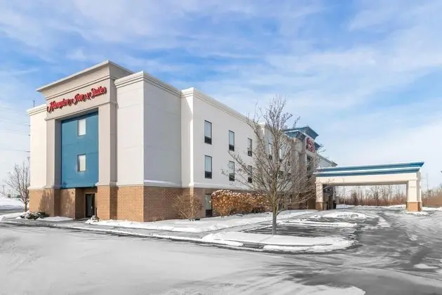 Hampton Inn & Suites New Castle - Dış Mekan