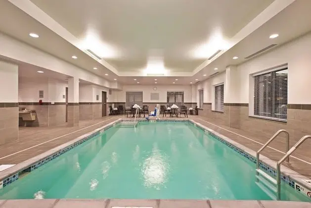 Hampton Inn & Suites North Huntingdon-Irwin - Havuz