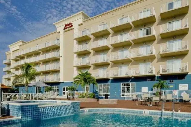 Hampton Inn and Suites Ocean City/Bayfront-Conv Ct