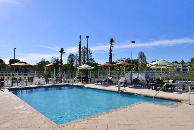 Hampton Inn & Suites Orlando/Downtown SouthMedical - Havuz