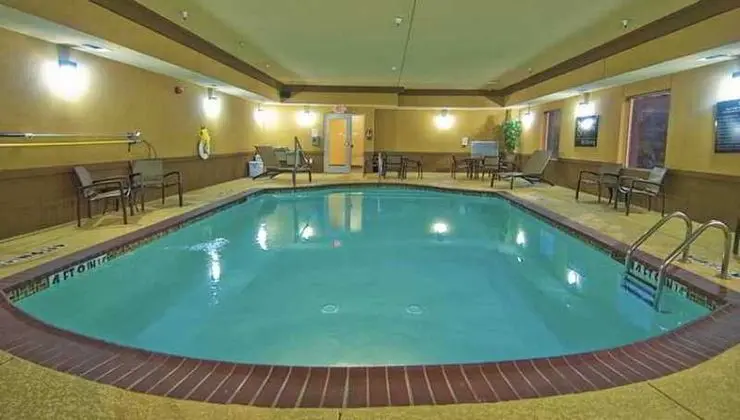 Hampton Inn & Suites Palestine - Genel