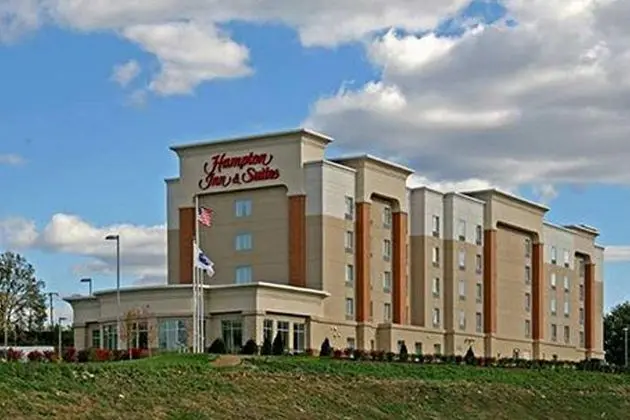 Hampton Inn & Suites Pittsburgh-Meadow Lands - Dış Mekan
