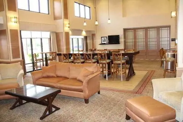Hampton Inn & Suites Plattsburgh