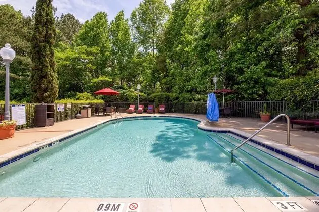 Hampton Inn & Suites Raleigh/Cary - Havuz