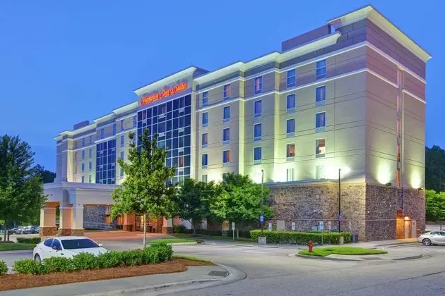 Hampton Inn and Suites Raleigh/Crabtree Valley, NC - Dış Mekan