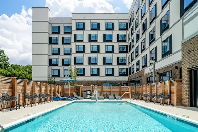 Hampton Inn & Suites Raleigh Midtown - Dış Mekan