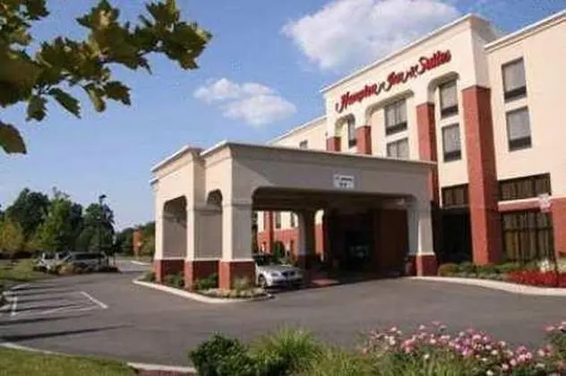 Hampton Inn & Suites Richmond - Downtown, VA