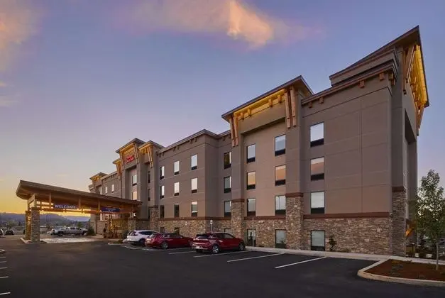 Hampton Inn & Suites Roseburg, OR