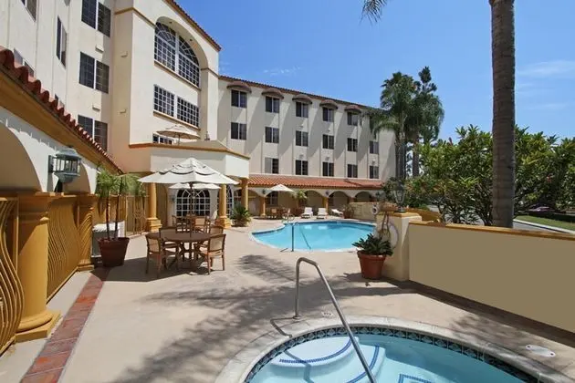 Hampton Inn And Suites Santa Ana