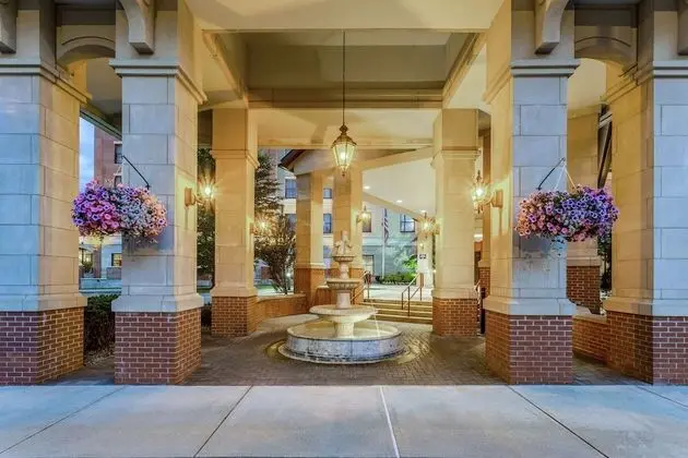 Hampton Inn & Suites Saratoga Springs Downtown - Dış Mekan