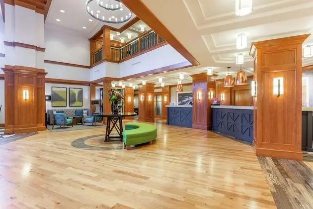 Hampton Inn & Suites Saratoga Springs Downtown - Lobi
