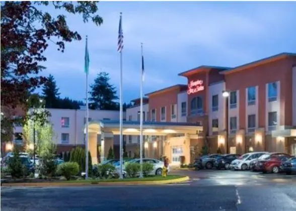 Hampton Inn & Suites Seattle/Redmond