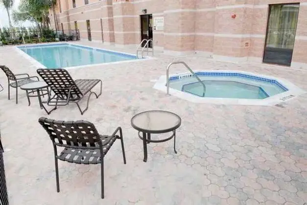 Hampton Inn & Suites South Lake Buena Vista