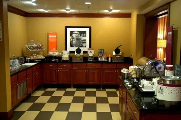 Hampton Inn & Suites Springfield-Southwest
