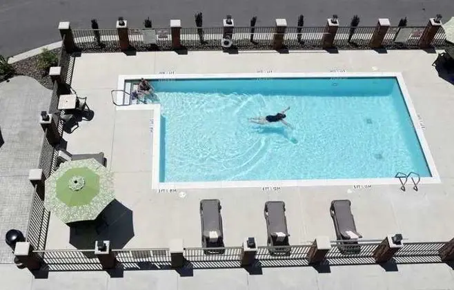 Hampton Inn & Suites Swansboro