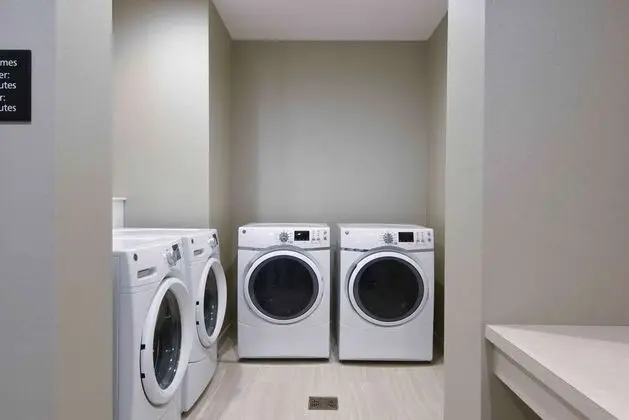 Hampton Inn & Suites Tallahassee Capital - Univers