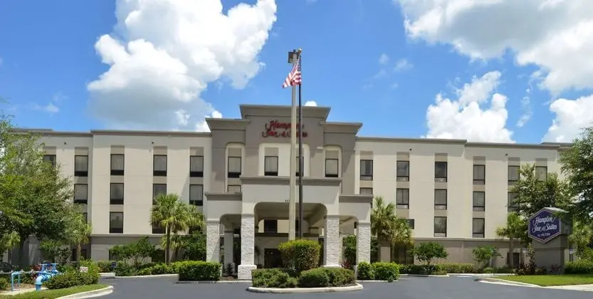 Hampton Inn & Suites Tampa-East - Dış Mekan