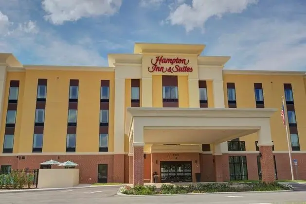 Hampton Inn & Suites Tampa - Near Busch Gardens, F