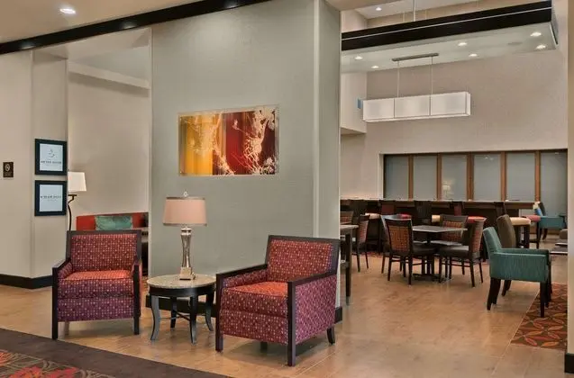 Hampton Inn and Suites Tampa Northwest/Oldsmar - Lobi