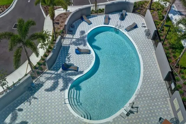 HAMPTON INN SUITES TAMPA RIVERVIEW BRANDON - Havuz
