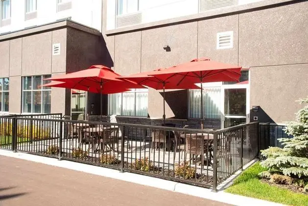 Hampton Inn & Suites Thunder Bay